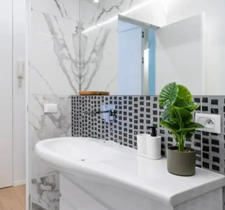 Marais-air Conditioner-2 Bedroom-quiet *
