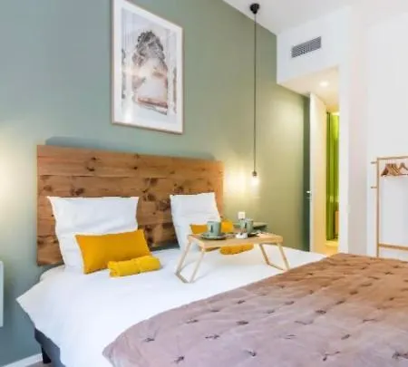 Marais-air Conditioner-2 Bedroom-quiet Apartment